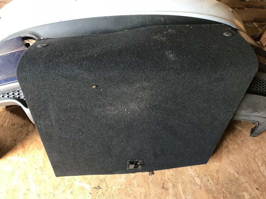 Детали багажника Audi A4b8