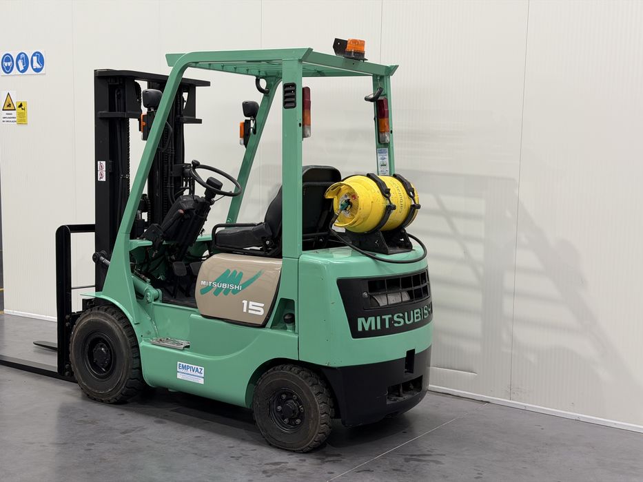 Empilhador Mitsubishi 1500Kg - Gás