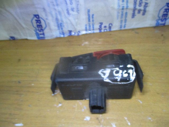 Botão / interruptor 4 piscas RENAULT Megane III (BZ0_)