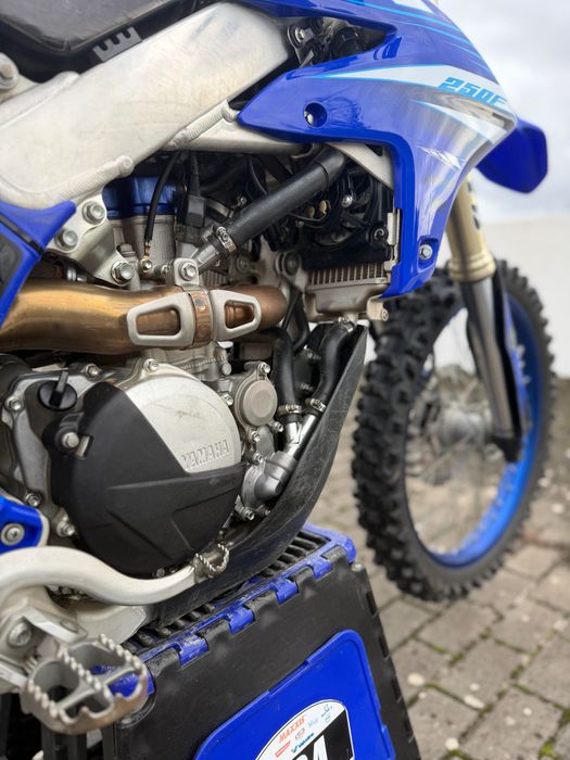 YAMAHA WR250F 2025