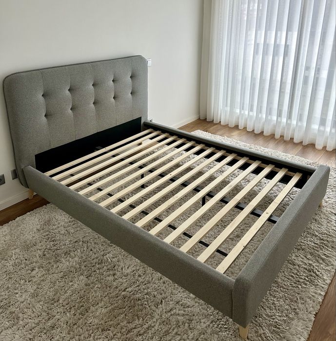 Cama de casal com colchão