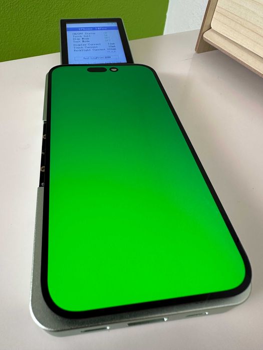 Oryginalny wyświetlacz Apple iPhone 14 Pro + górna taśma FVAT