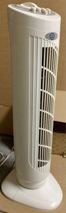 Ventilador de pé com oscilação