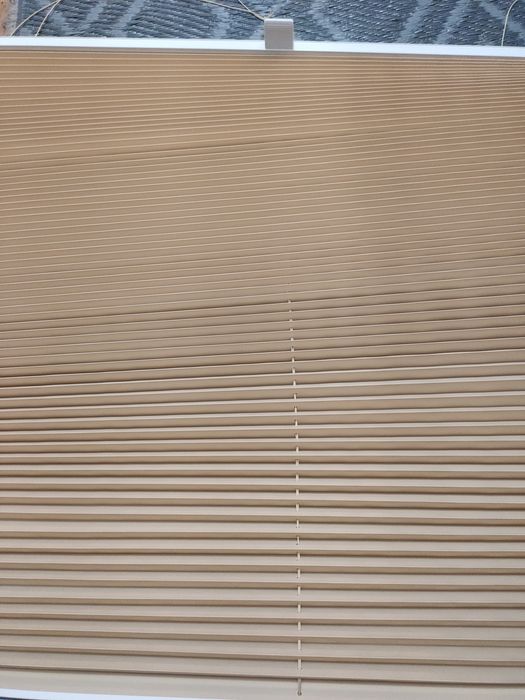 Plisa okienna / Beżowa / Montaż bezinwazyjny / 76x228 cm