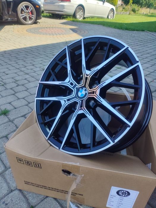 Fabrycznie nowe alufelgi felgi aluminiowe 18 5x112 et50 8.0 bmw 1 3 X1 x2 x3 bmw F40 f70  f45 f46 f48 f39 g01 g02  Audi Seat Skoda VW