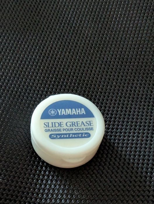 Trompete Prateada Yamaha 4335GII