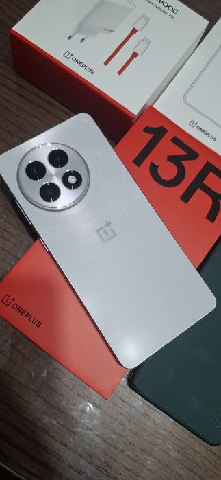 Troco/Vendo Oneplus 13R 5G