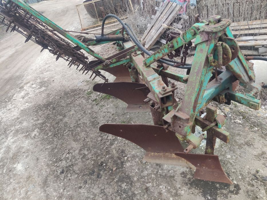 Плуг 3.35 для оранки до МТЗ  ЮМЗ