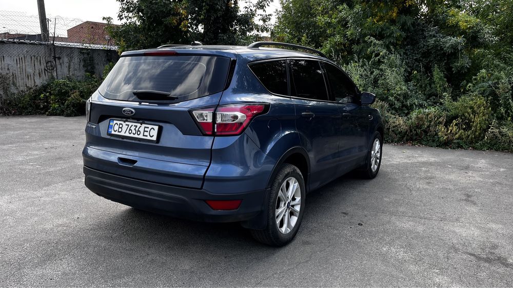 Продам Ford Escape