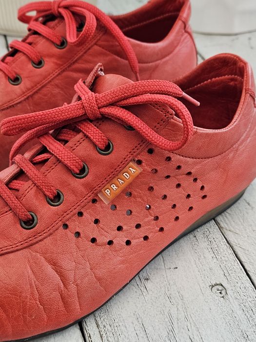 Skórzane buty czerwone sneakersy PRADA r. 38