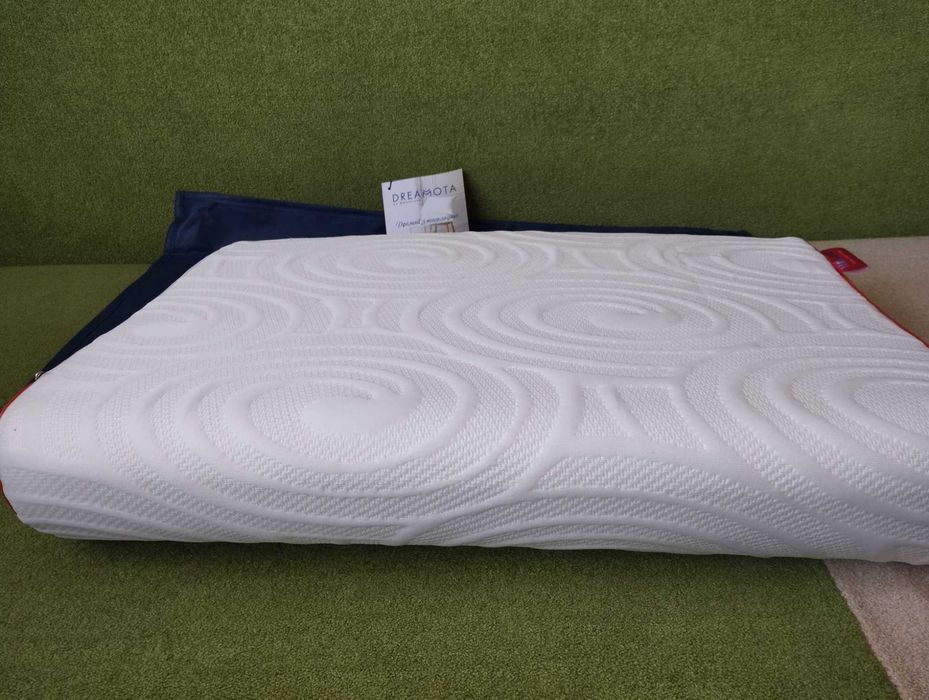 Ортопедична подушка Matroluxe, гіпоалергенна. Не підійшла по висоті.