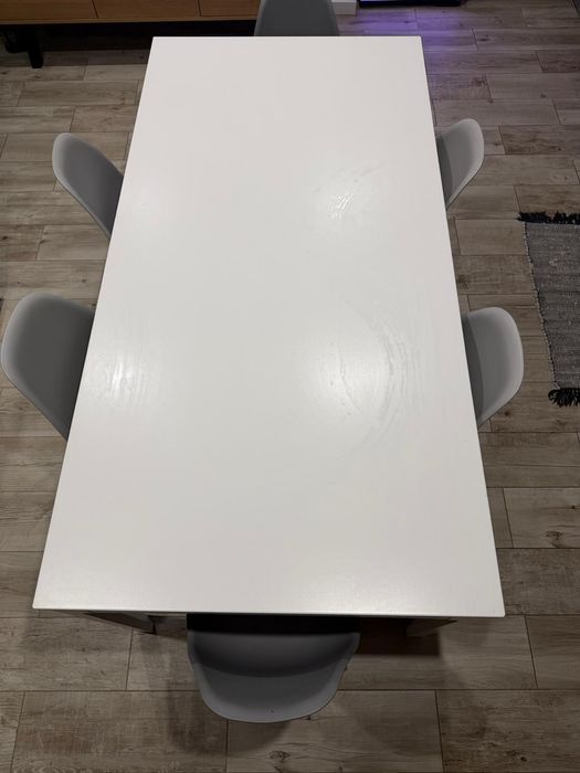 Mesa de jantar extensível branca