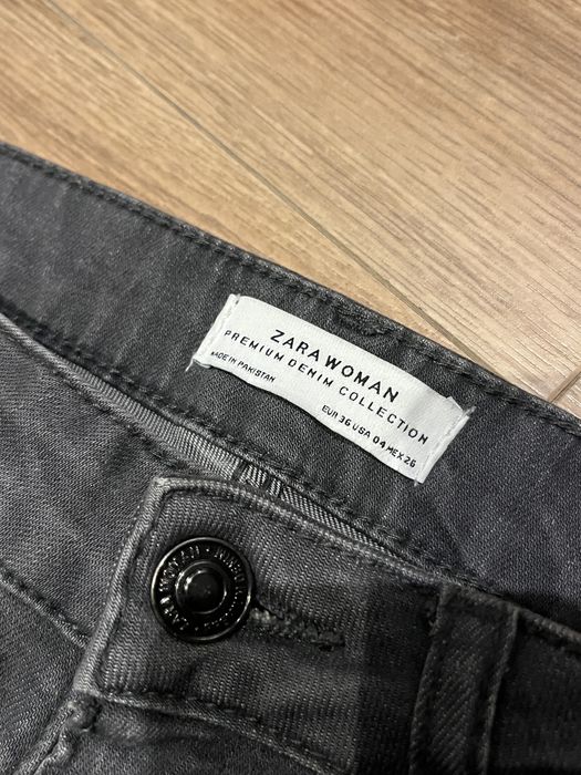 Spodnie obcisłe Zara