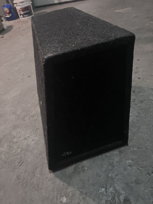 Продам сабвуфе активний