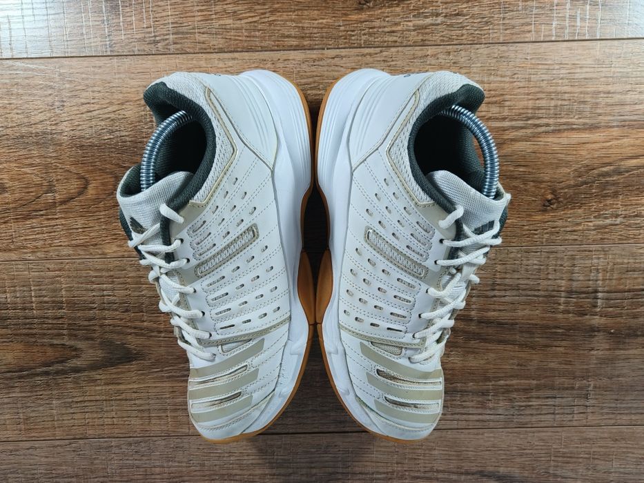 Кросівки Adidas Essence