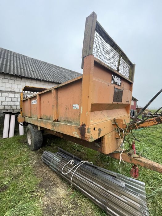 Rozrzutnik obornika 8t