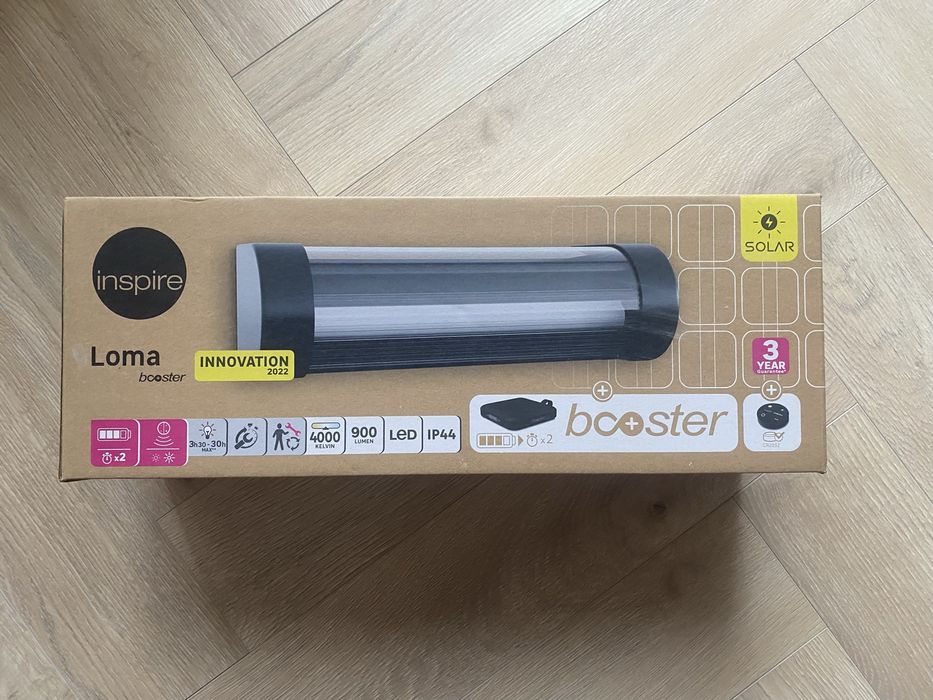Nowy kinkiet solarny lampa solarna booster inspire Loma ip44 z akumula