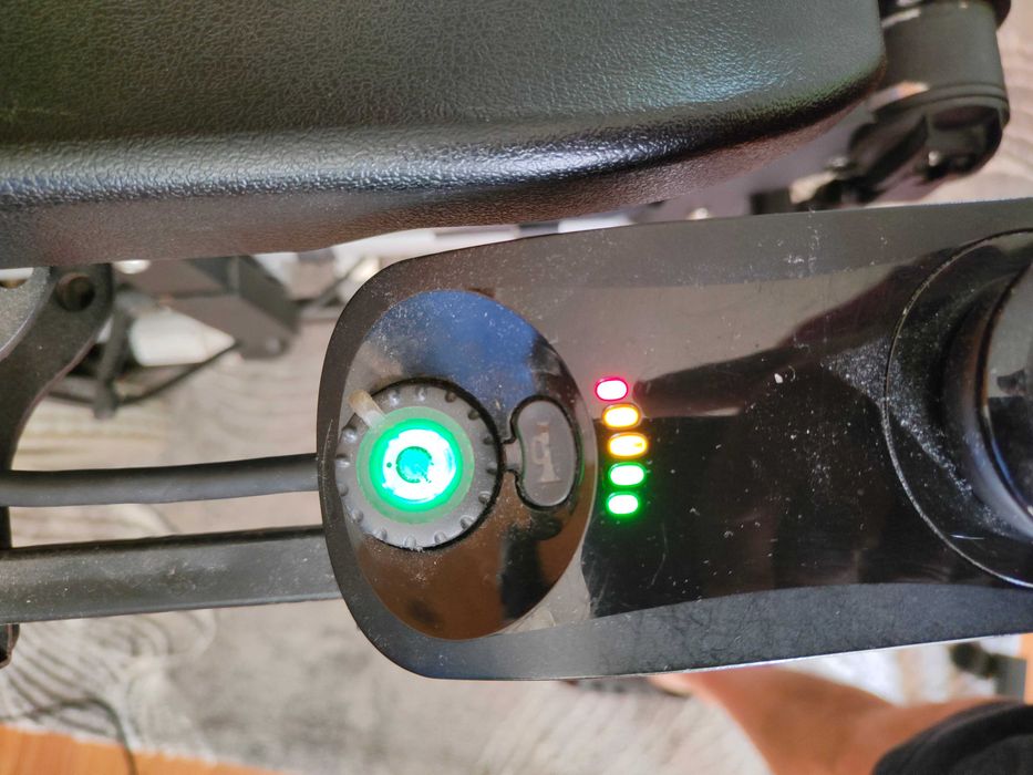 Sprzedam wózek inwalidzki elektryczny