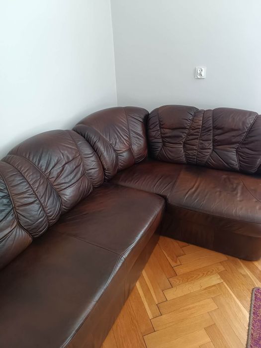 Narożnik skórzany z funkcją spania i fotel