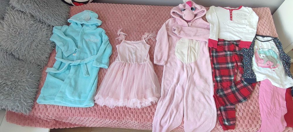 MEGA PAKA ponad 130 SZTUK Ubrania dla dziewczynki rozmiar 128 mega