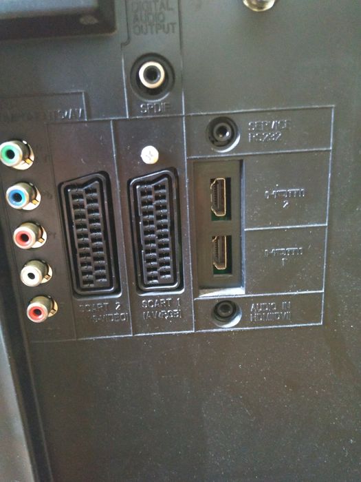 Продам телевізор 32" SHARP б/у