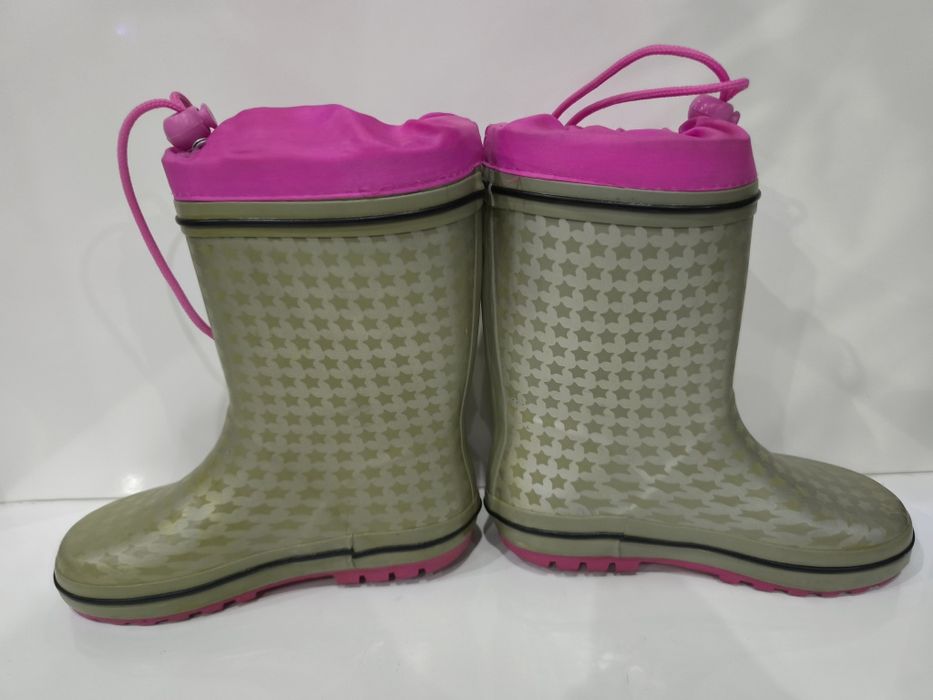 Galochas Douradas e Rosa da Josh
