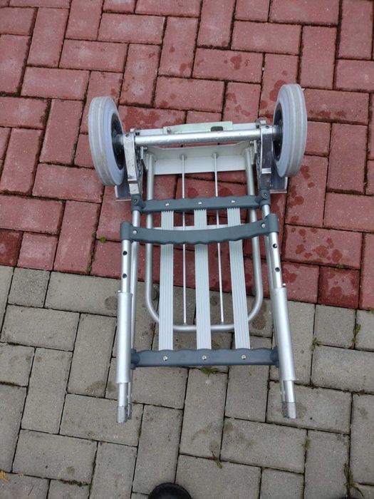 Składane wózki transportowe