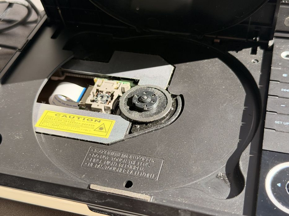 Philips PET708 DVD програвач плеєр в дорогу