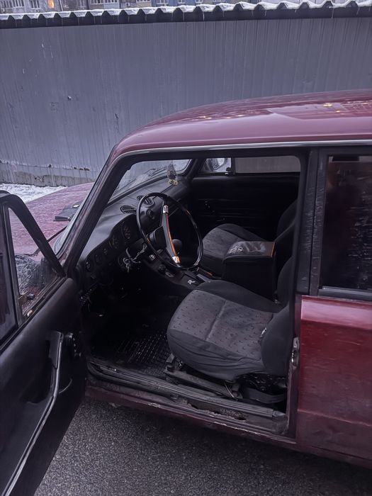 Продам ваз 21011