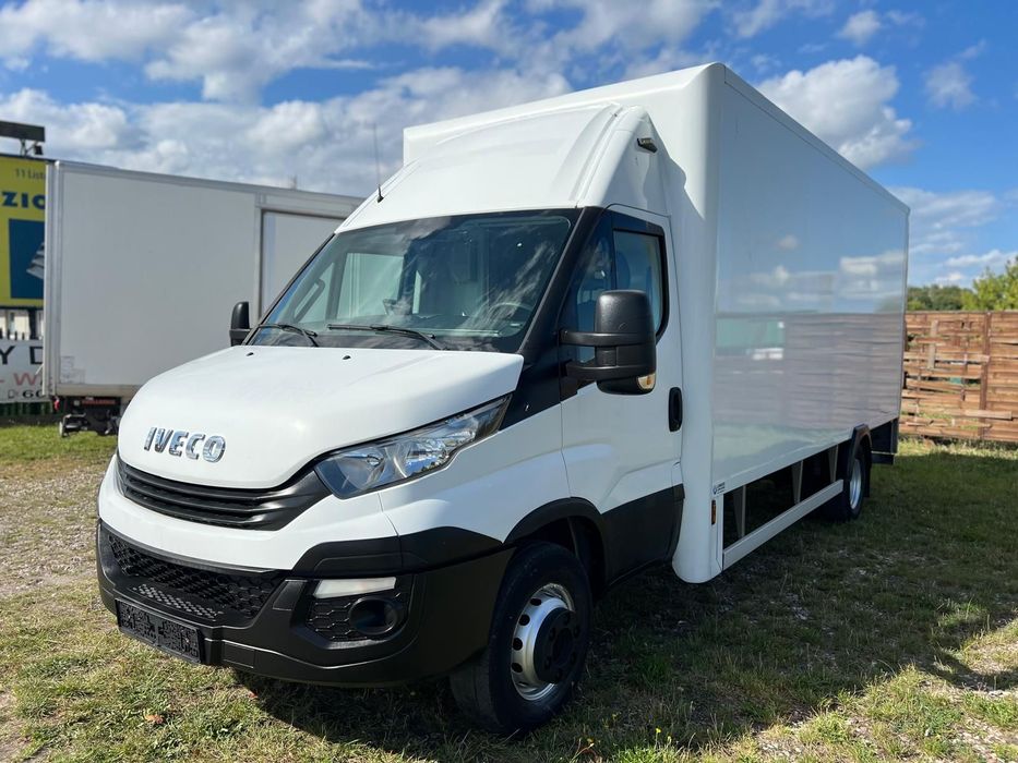 Iveco 70c18 Kontener+Winda  Iveco Daily 70c18 Kontener+Winda 2017 Rok
