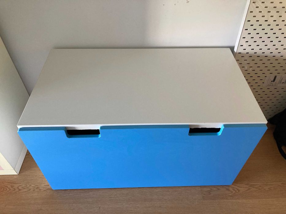 Banco com Caixa de Arrumação IKEA Stuva (Azul e Branco)