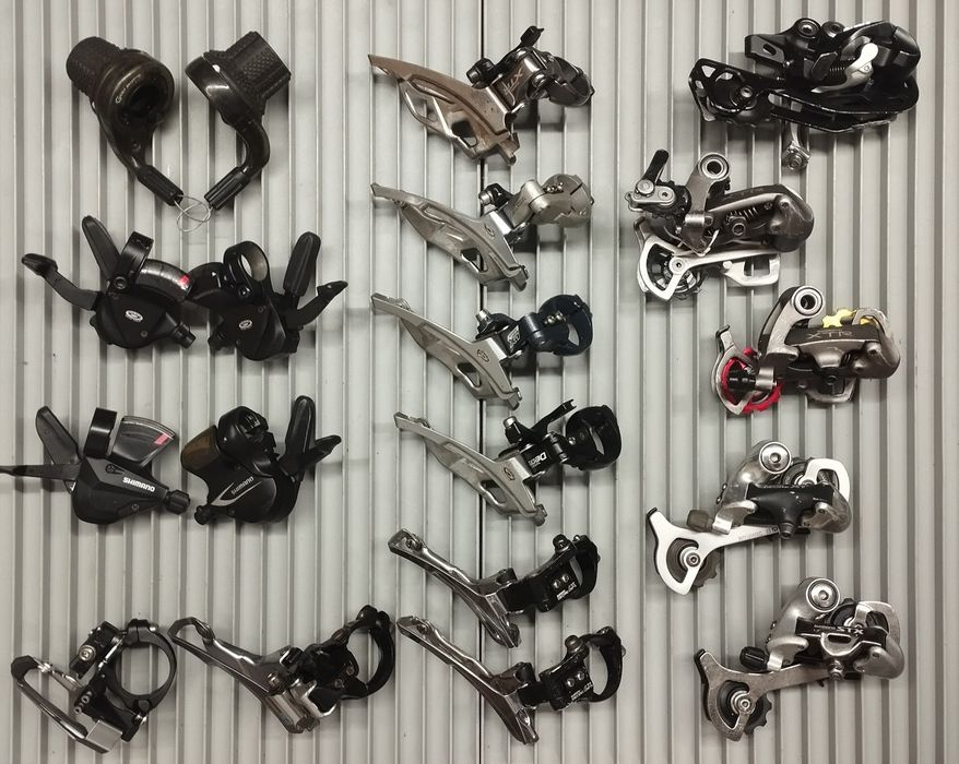 SKOTCH’s Bikes Garage... Peças, pecinhas e um monte de parafusos!!!