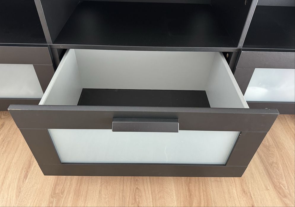 Móvel TV IKEA BRIMNES preto - 3 gavetas