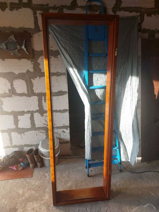 Дерев'яні двері міжкімнатні з коробкою