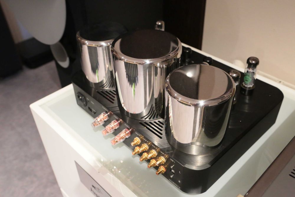Ayon Scorpio MK II na lampach EL34