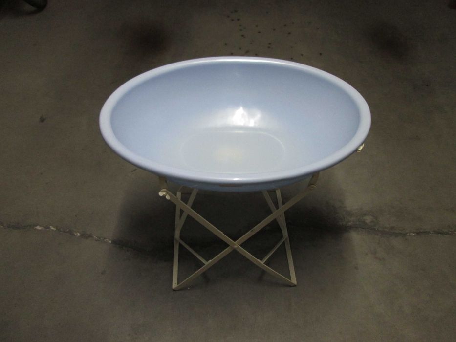 Banheira de Bébé Antiga - 1950 - Para Utilização ou Decoração