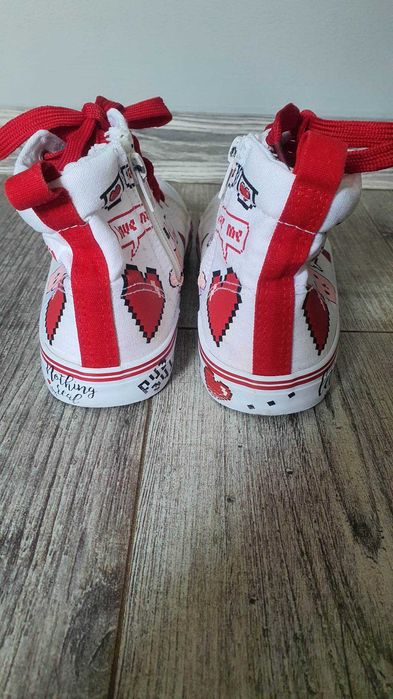 Trampki dziecięce Coccodrillo rozmiar 33