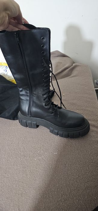 Шкіряні жіночі ботинки, чоботи (берци)