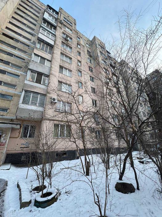 2-кімнатна з капітальним ремонтом +кладовка | Черемушки, пл. Толбухіна