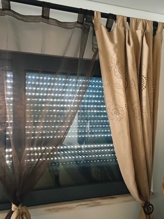 Conjunto de 6 cortinados em tons beje