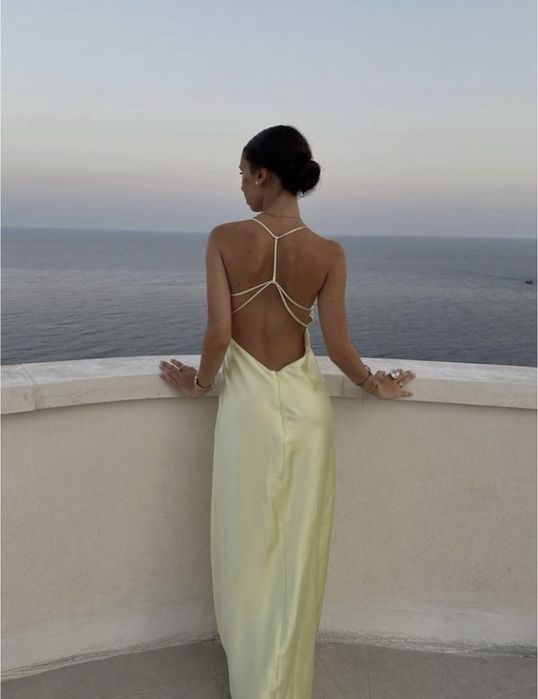 Сукня з відкритою спиною Zara
