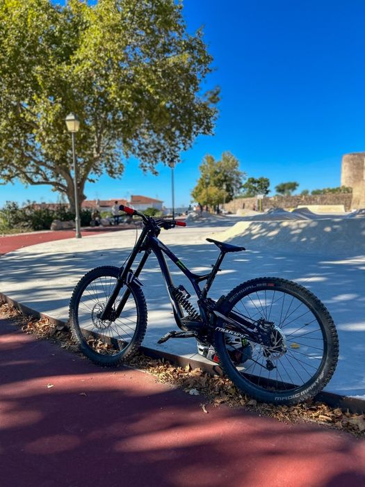 Commencal supreme v4