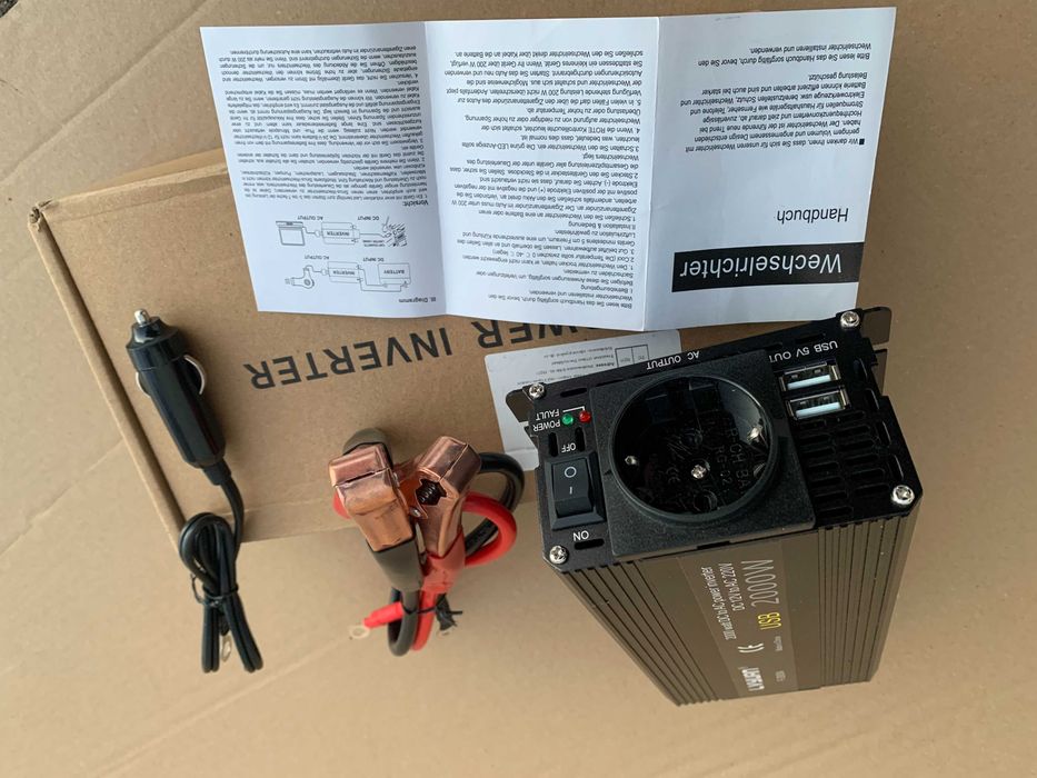 Інвертор  Перетворювач 12V-220 " 2000W"   (в наявності )