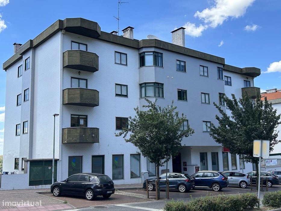 Apartamento T3 pronto a habitar