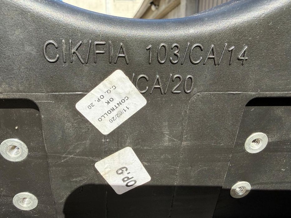 Parachoques e carenagem porta numeros para karting
