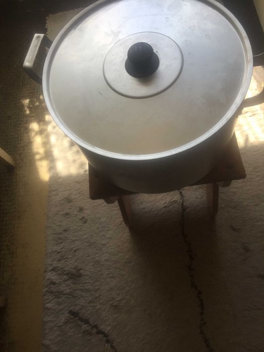 Кастрюля алюминиевая  15л  (Диаметр 33см высота20см) новая