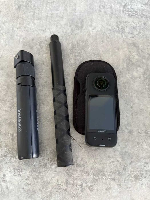 Insta360 X3 – kamera 360°  plus stick i zapasowa bateria