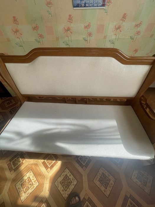 Продам кухоний куточок і стіл