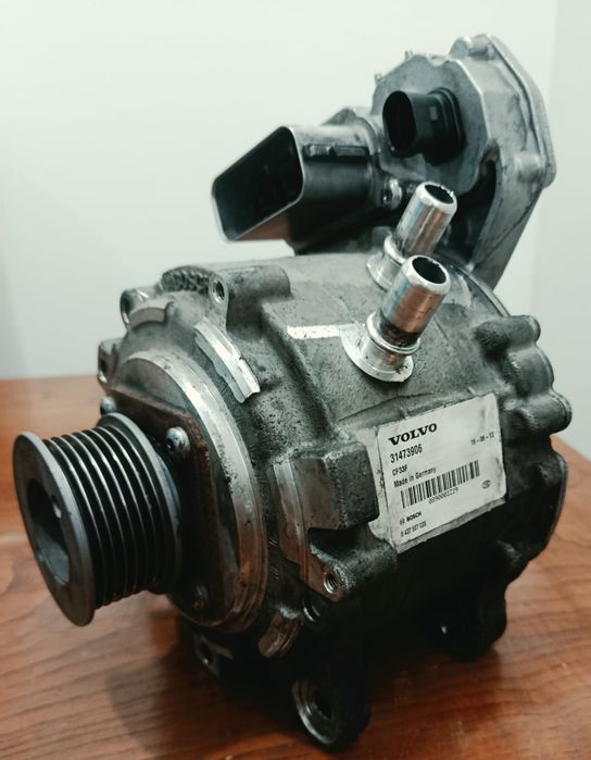 Alternador  Volvo  V60 PLUG-IN