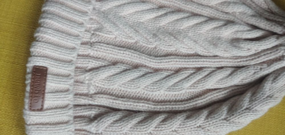 Bawełniana, przejściowa czapka dla dziewczynki